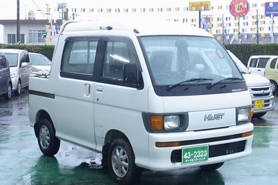 import minivans from Japan
