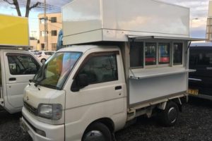 caravan mini truck