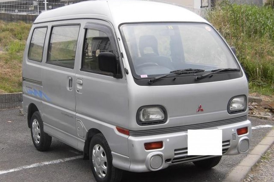 Mitsubishi minicab